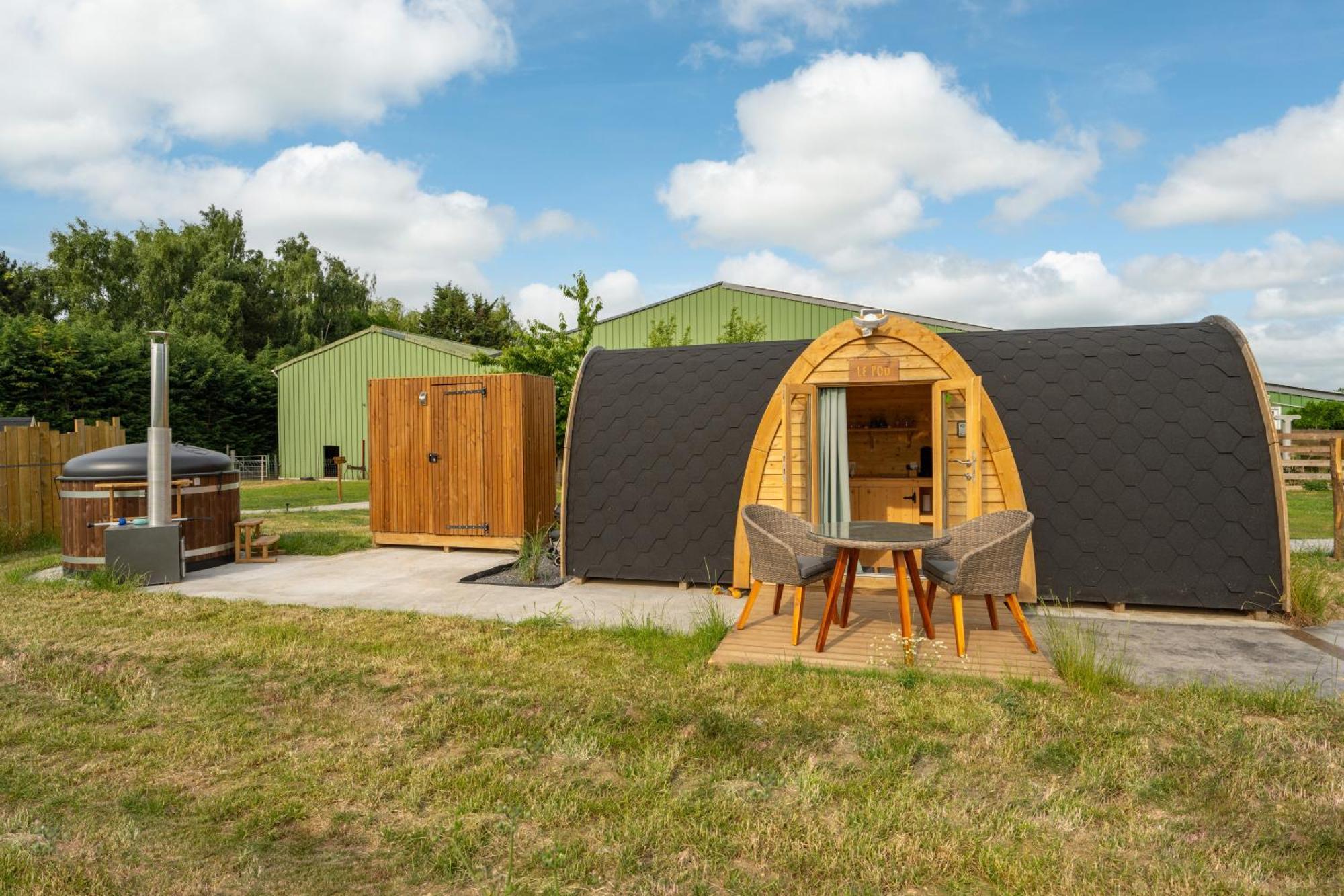 Logements Insolites A La Ferme - Yourte, Kota Ou Pod Farbus Номер фото